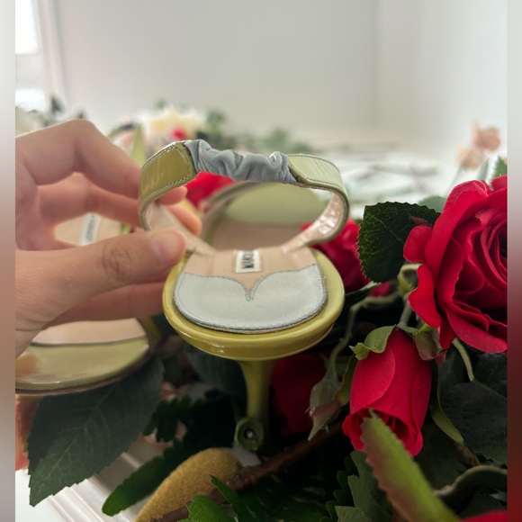 Vintage Manolo Blahnik Green Heels - Picture 3 of 4